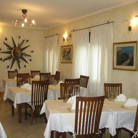 Hotel Sorgente Aglientu Bagian luar foto