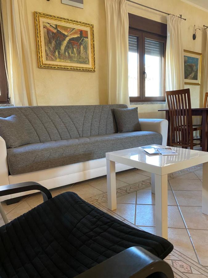 Hotel Sorgente Aglientu Bagian luar foto