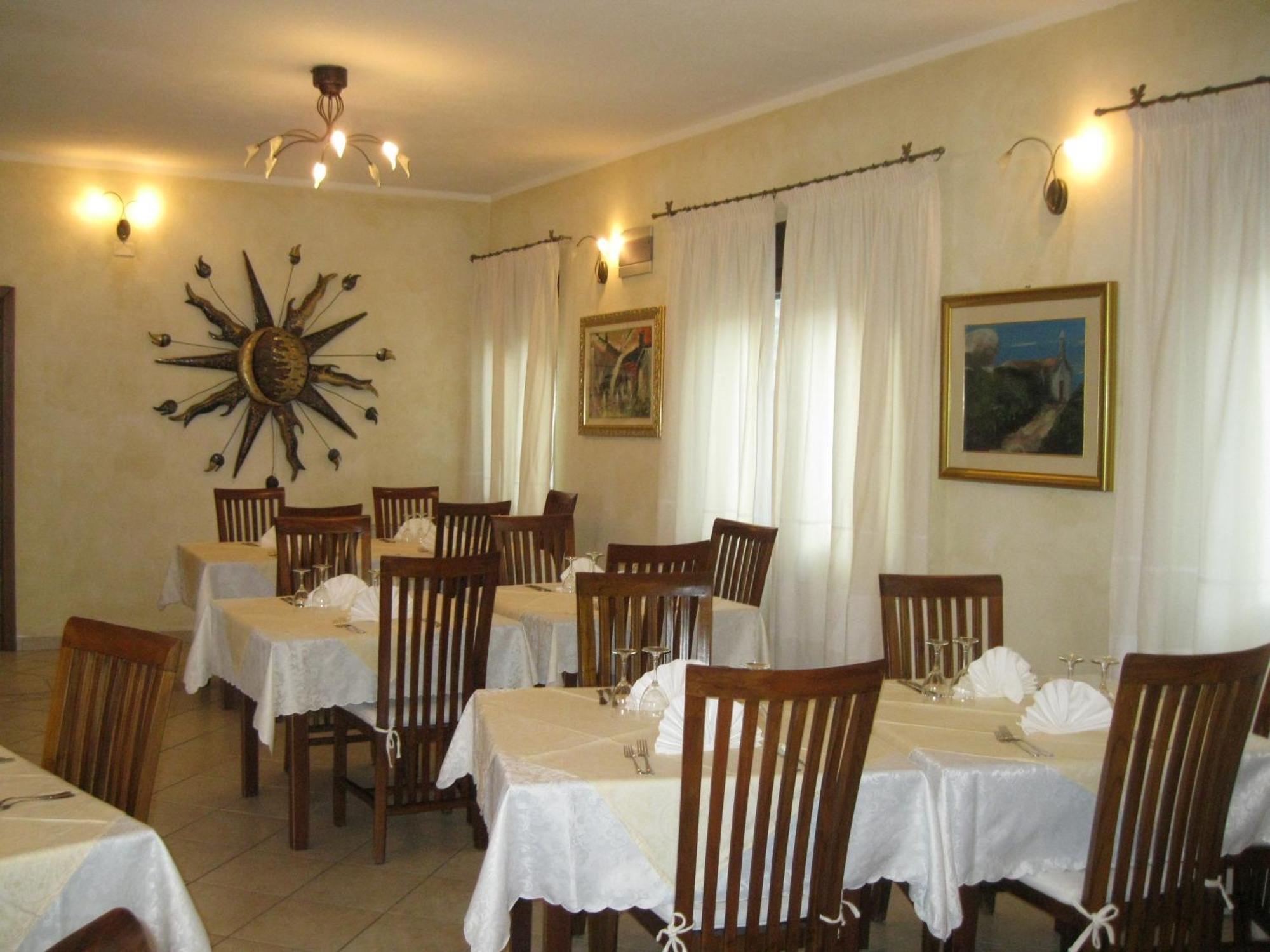 Hotel Sorgente Aglientu Bagian luar foto
