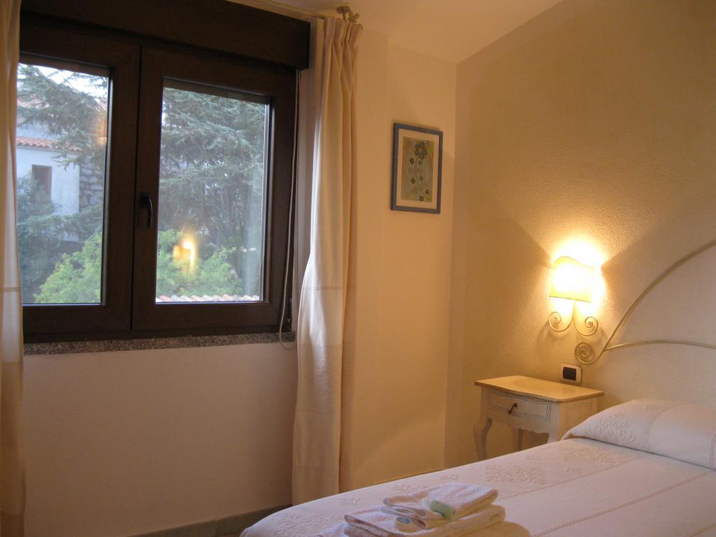 Hotel Sorgente Aglientu Ruang foto