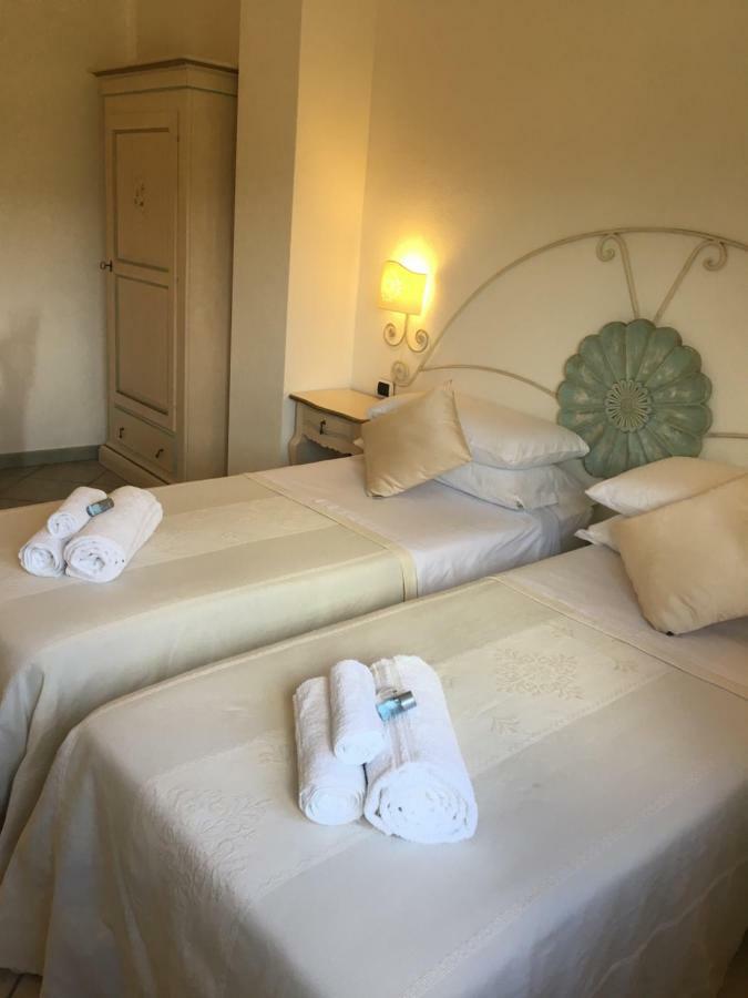 Hotel Sorgente Aglientu Bagian luar foto