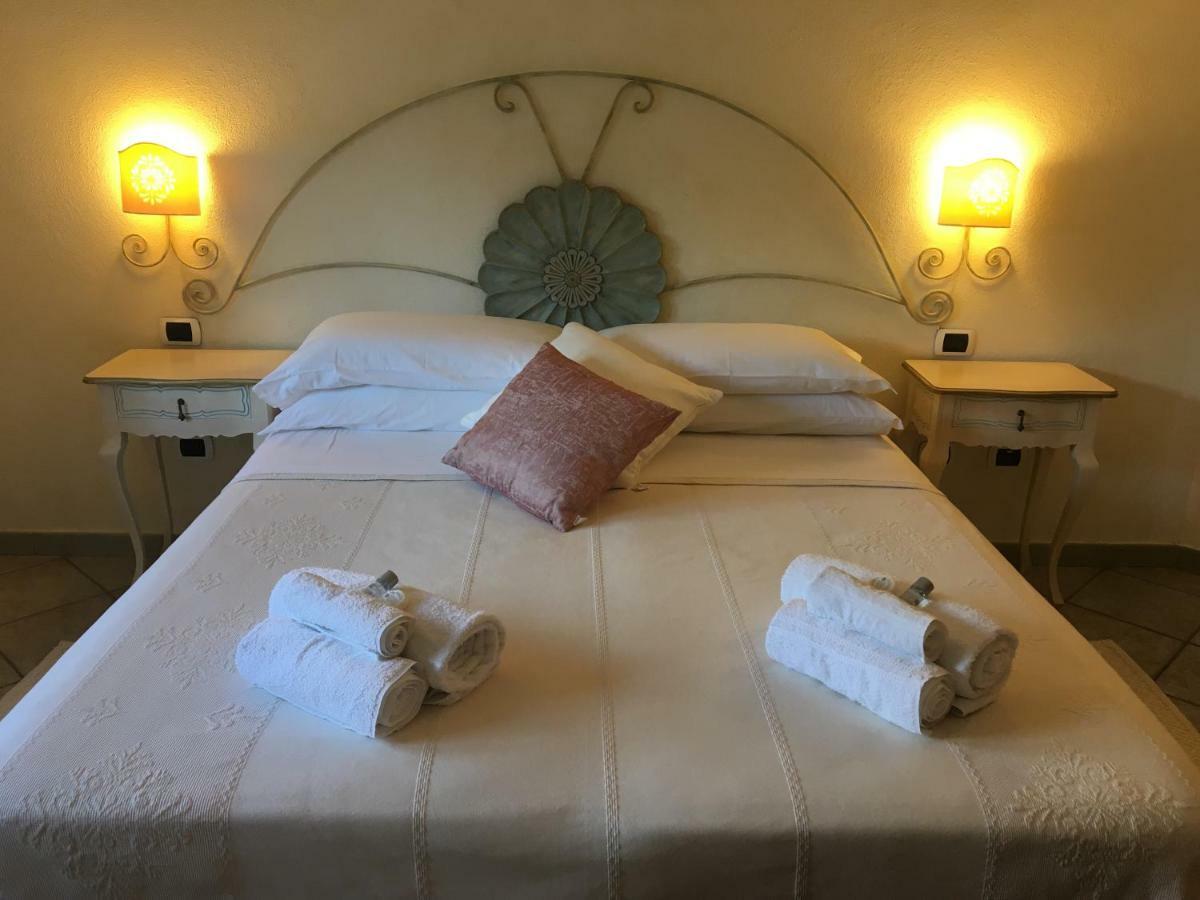 Hotel Sorgente Aglientu Bagian luar foto
