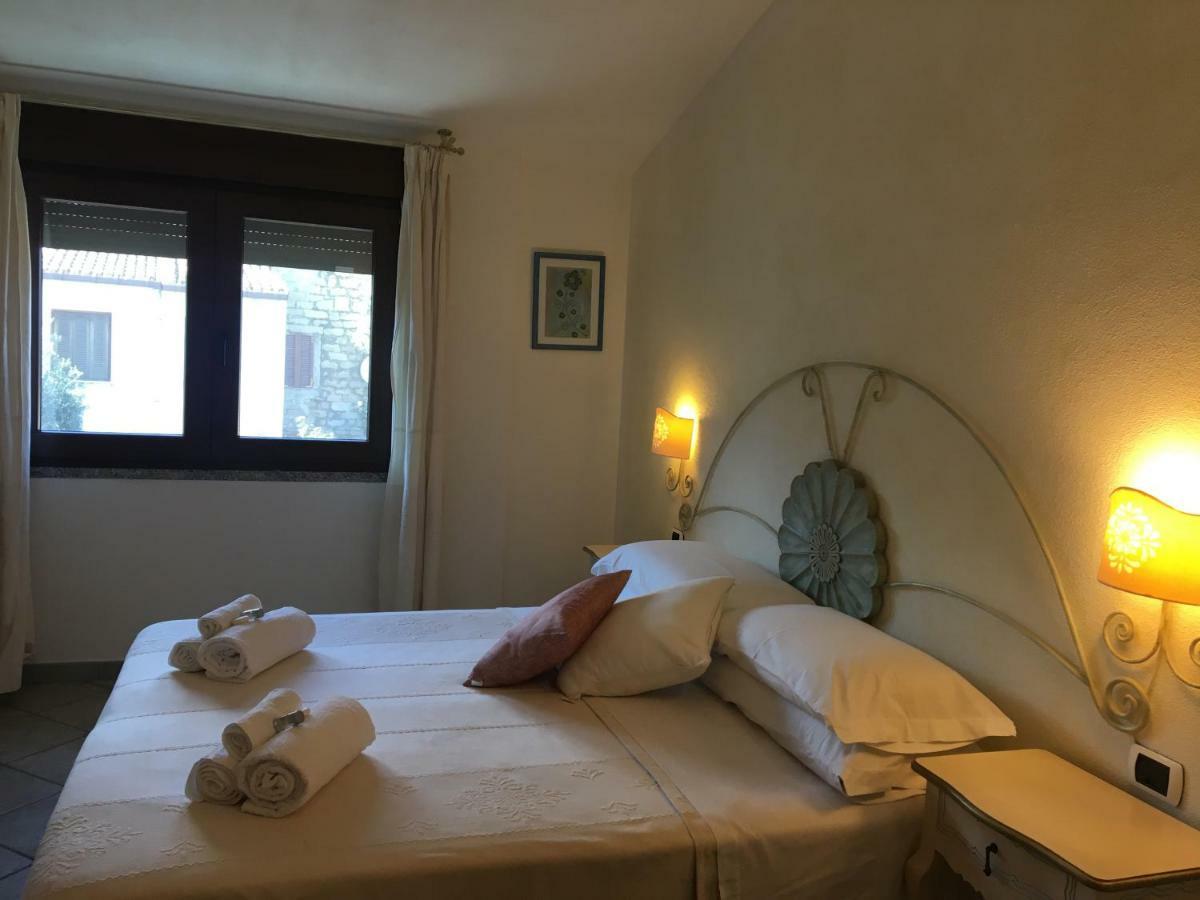 Hotel Sorgente Aglientu Bagian luar foto